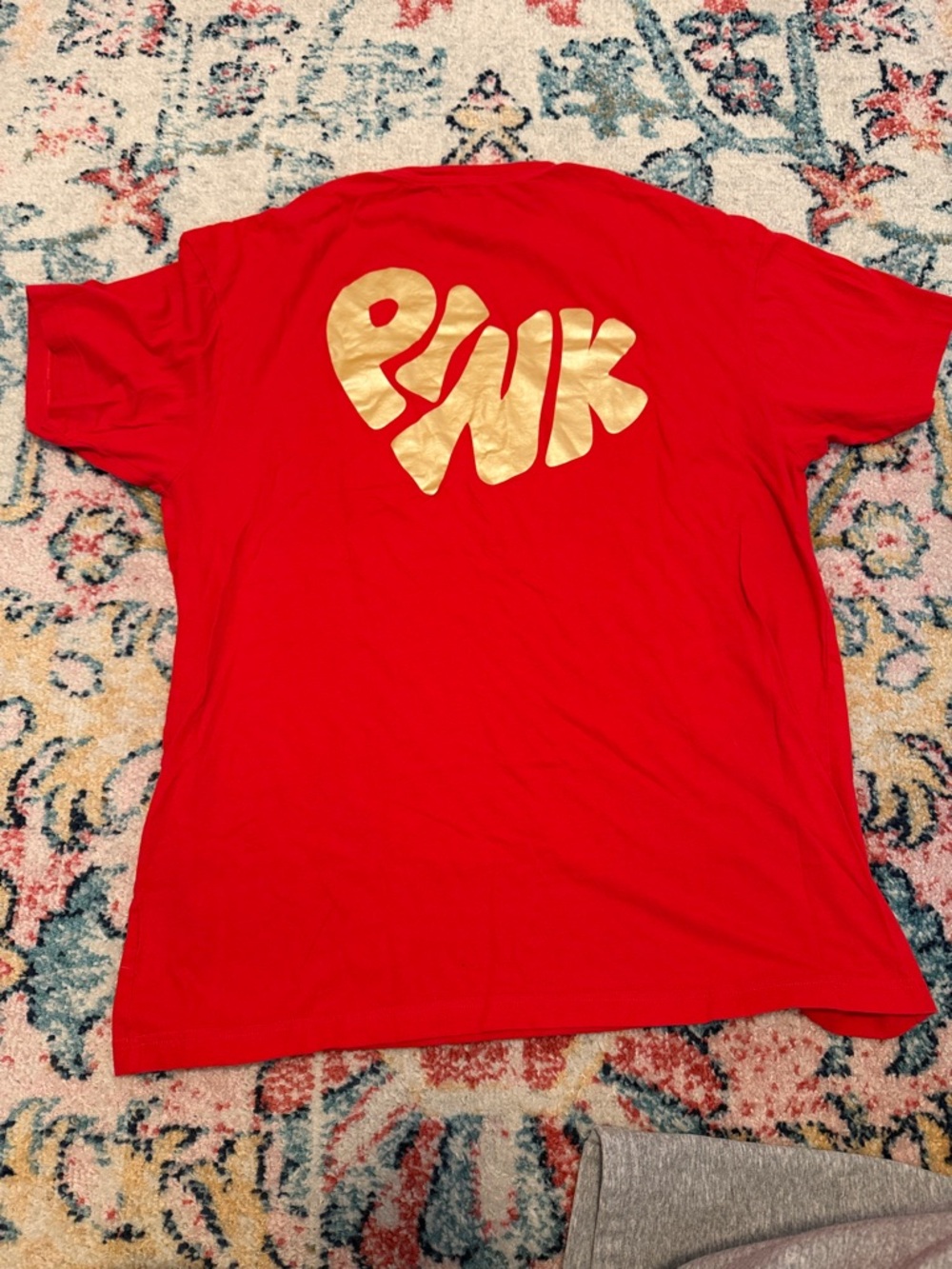 Women’s Classic Red Pocket nightshirt